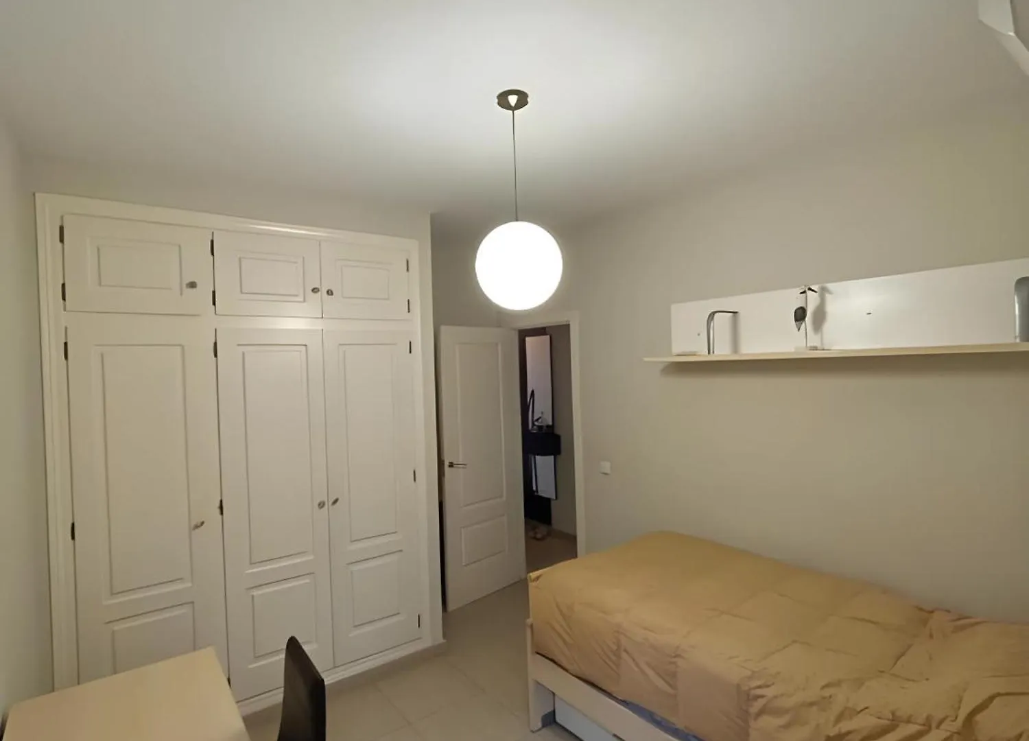 APTOS EL SOMBRERO ,PLAYA LOS BOLICHES, MODERNO APARTAMENTO 2 Dor Fuengirola